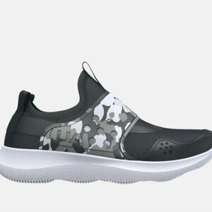 Under Armour Runplay camo running shoes